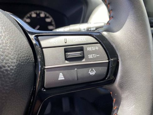 Used 2024 Honda HR-V Sport image 16
