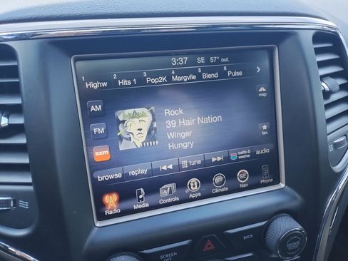 Used 2015 Jeep Grand Cherokee Limited image 10