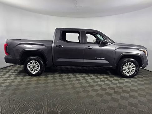 Used 2025 Toyota Tundra SR5 AWD/4WD image 10