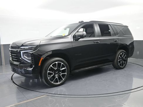 Used 2025 Chevrolet Tahoe RST w/ Comfort Package RWD image 2