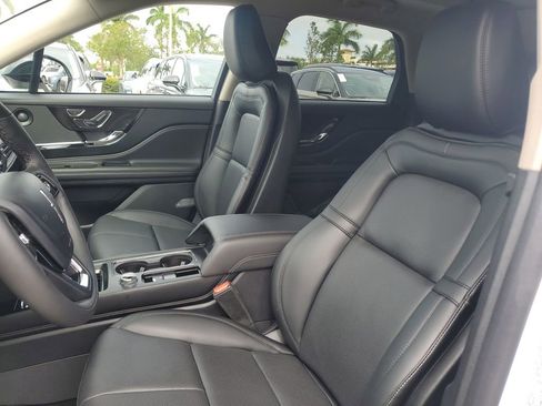 New 2025 Lincoln Corsair Reserve w/ Equipment Group 202A image 22