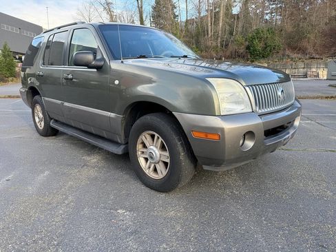 Used 2002 Mercury Mountaineer AWD image 2