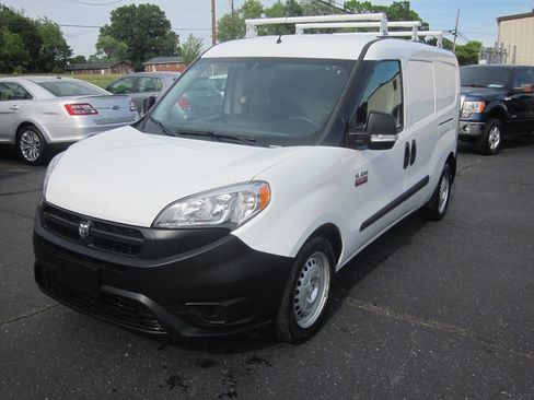 Used 2018 RAM ProMaster City Tradesman FWD image 2