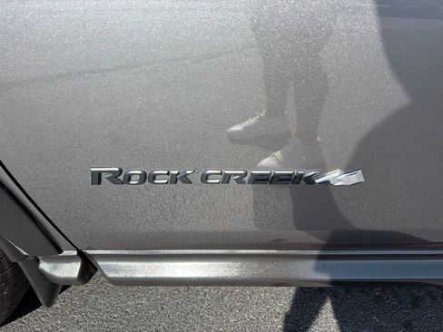 Used 2019 Nissan Pathfinder SL FWD image 39