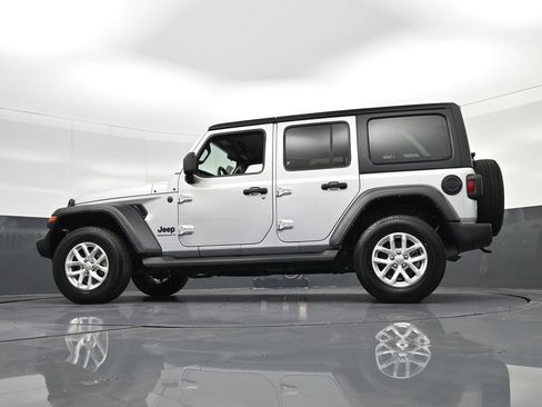 Used 2023 Jeep Wrangler Unlimited Sport AWD/4WD image 28