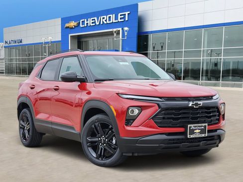 New 2026 Chevrolet TrailBlazer LT w/ Midnight Edition FWD image 1