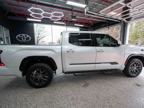 Used 2023 Toyota Tundra Platinum image 4