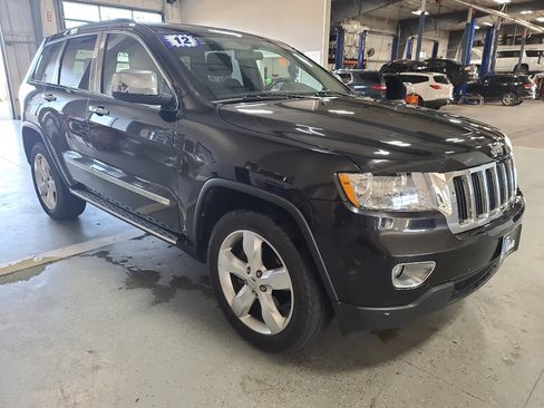 Used 2012 Jeep Grand Cherokee Laredo w/ Laredo E Group image 4