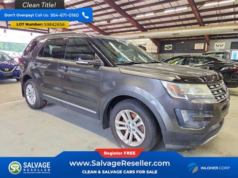 Used 2016 Ford Explorer XLT FWD image 5