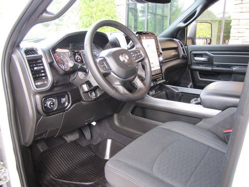 Used 2025 RAM 2500 Big Horn AWD/4WD image 23
