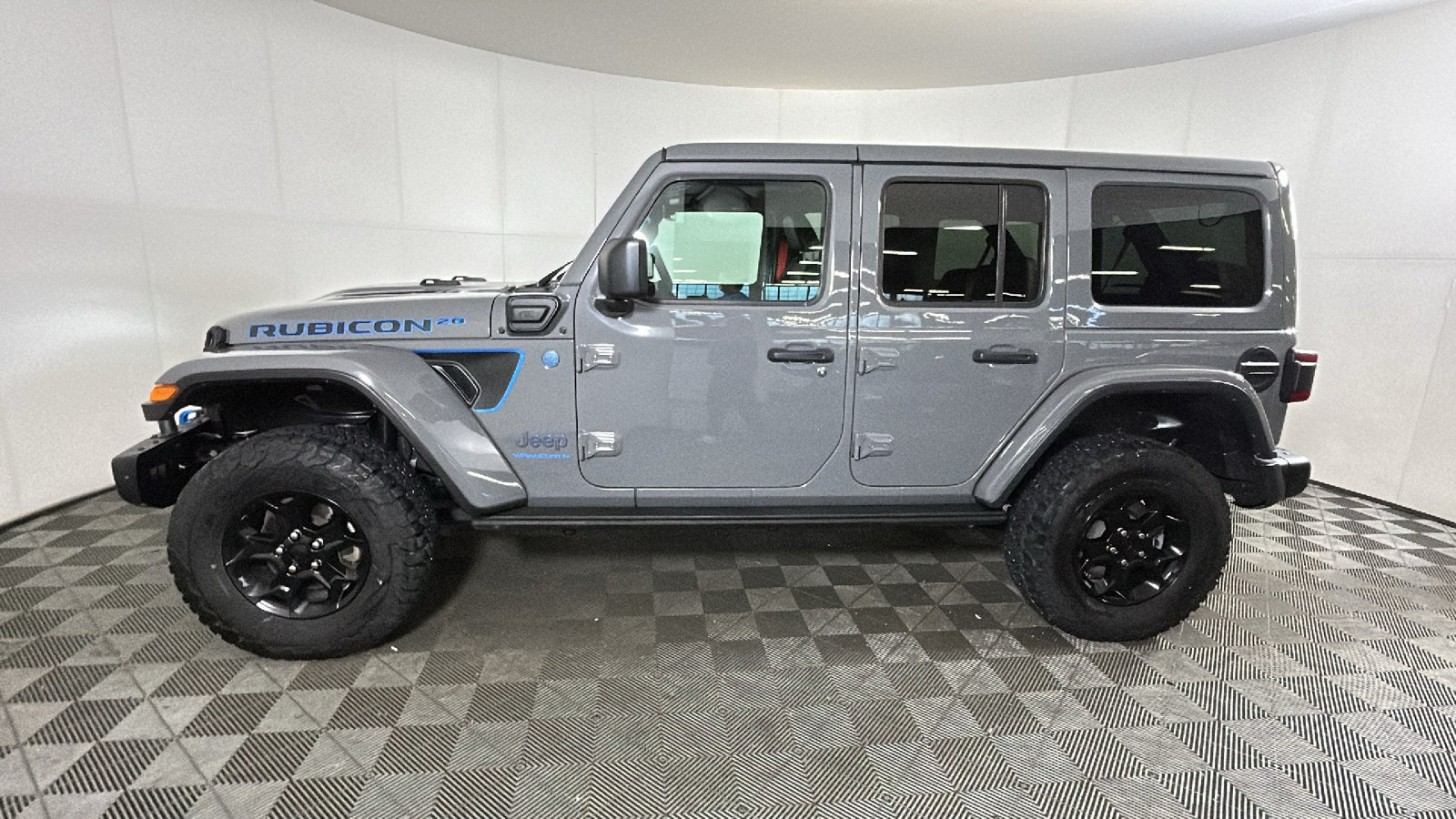 Used 2023 Jeep Wrangler Unlimited Rubicon 4xe AWD/4WD image 7