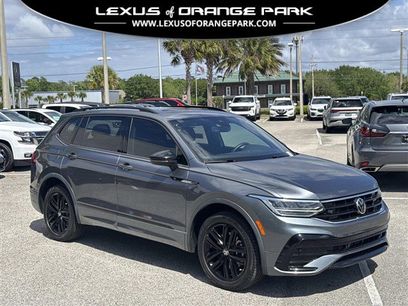 Used 2022 Volkswagen Tiguan SE R-Line