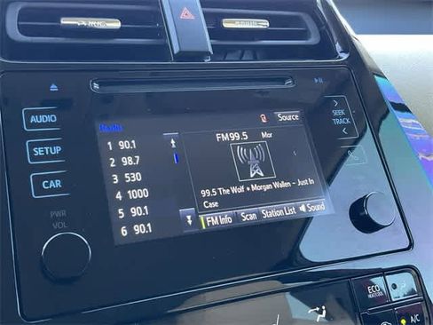 Used 2019 Toyota Prius XLE image 20