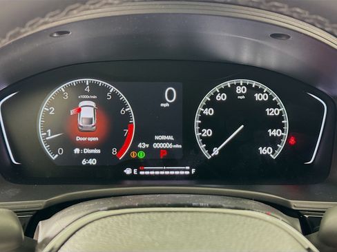 Used 2025 Honda Civic Sport image 22