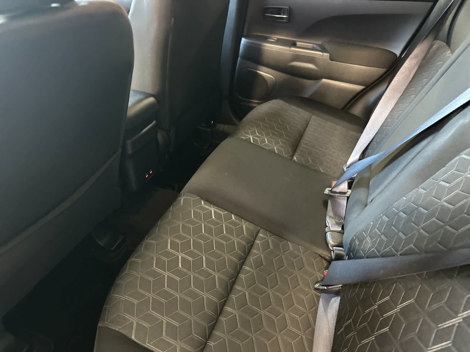 Used 2026 Mitsubishi Outlander Sport LE AWD/4WD image 5
