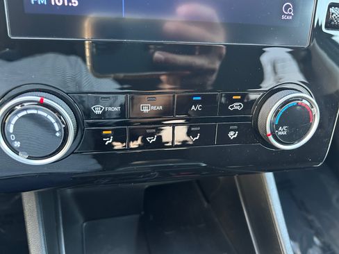 Used 2023 Hyundai Tucson SEL FWD image 16