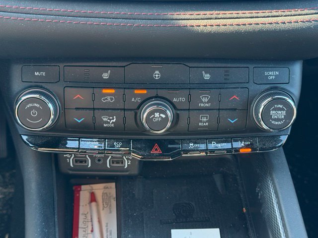 Used 2021 Dodge Durango R/T w/ Technology Group RWD image 25