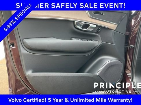 Certified 2025 Volvo XC90 B5 Plus AWD/4WD image 27