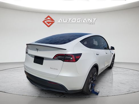 Used 2023 Tesla Model Y Performance AWD/4WD image 7