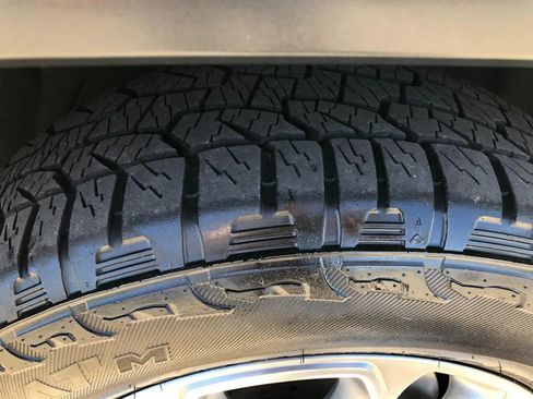 Used 2015 Jeep Grand Cherokee Limited w/ Trailer Tow Group IV AWD/4WD image 17