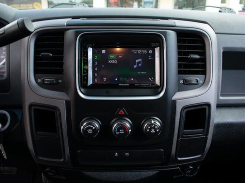 Used 2013 RAM 1500 Express image 21