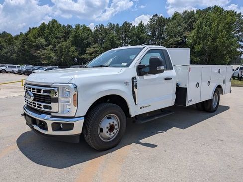 New 2024 Ford F350 XL w/ XL Chrome Package RWD image 8