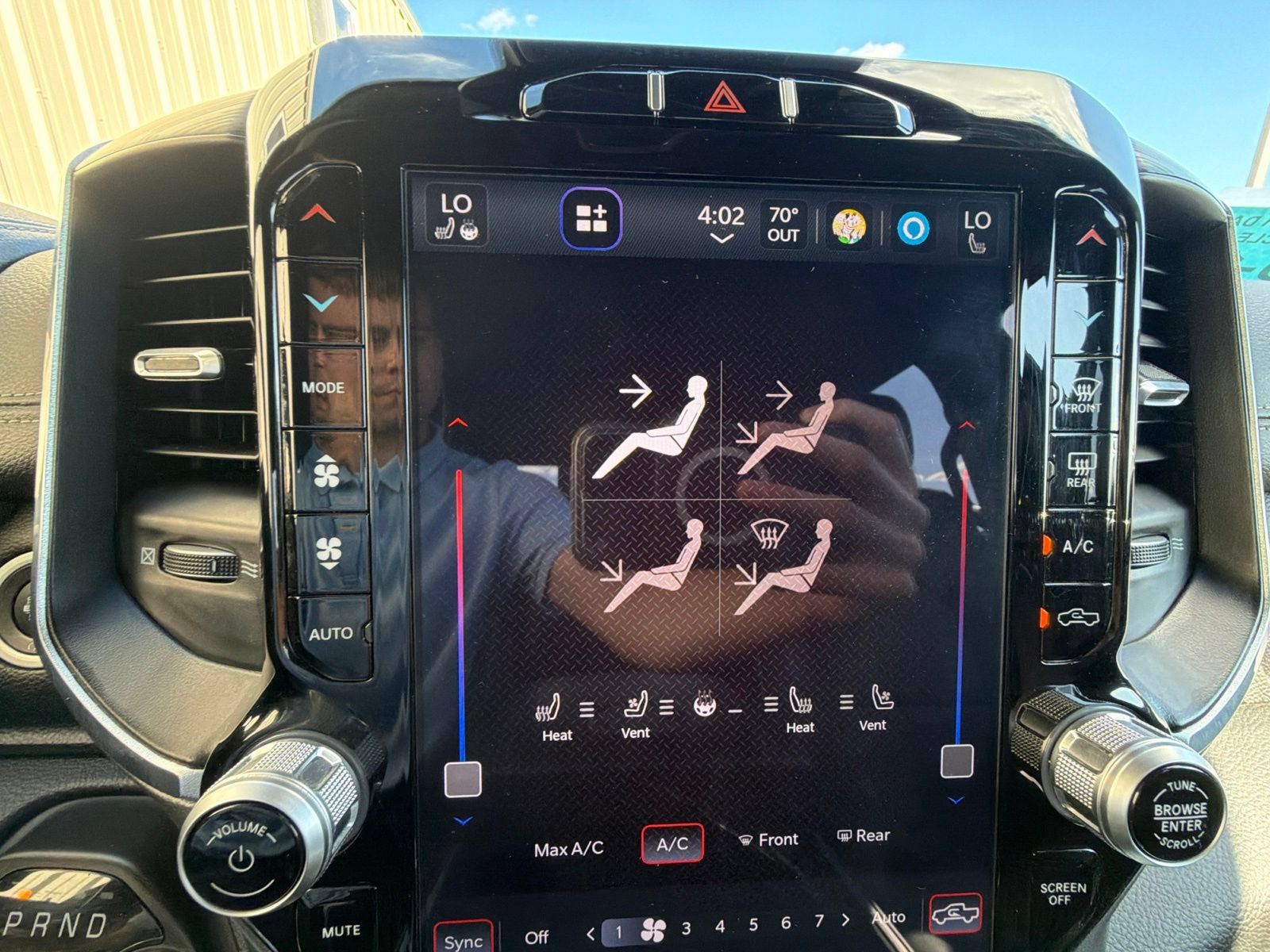 Used 2023 RAM 1500 Laramie AWD/4WD image 20