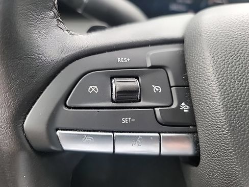 Used 2025 Cadillac XT4 Premium Luxury AWD/4WD image 23