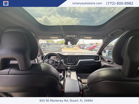 Used 2019 Volvo XC60 T5 R-Design image 22