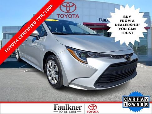 Certified 2025 Toyota Corolla LE FWD image 1