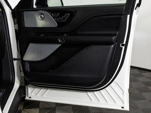 Used 2021 Lincoln Aviator Grand Touring w/ Equipment Group 302A image 40