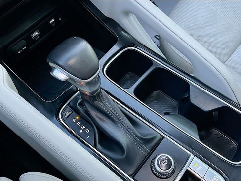 Used 2023 Kia Telluride SX FWD image 17