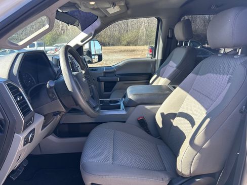 Used 2020 Ford F250 XLT w/ XLT Premium Package image 8