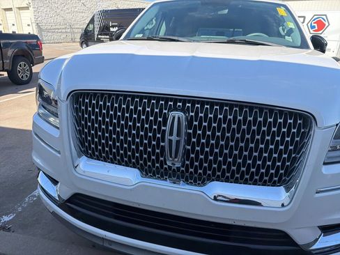 Used 2018 Lincoln Navigator Reserve w/ Cargo Package image 2
