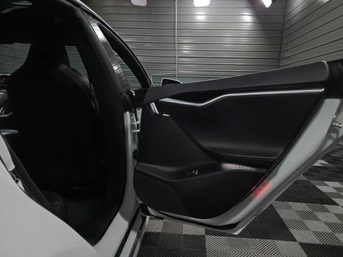 Used 2017 Tesla Model S 100D image 34