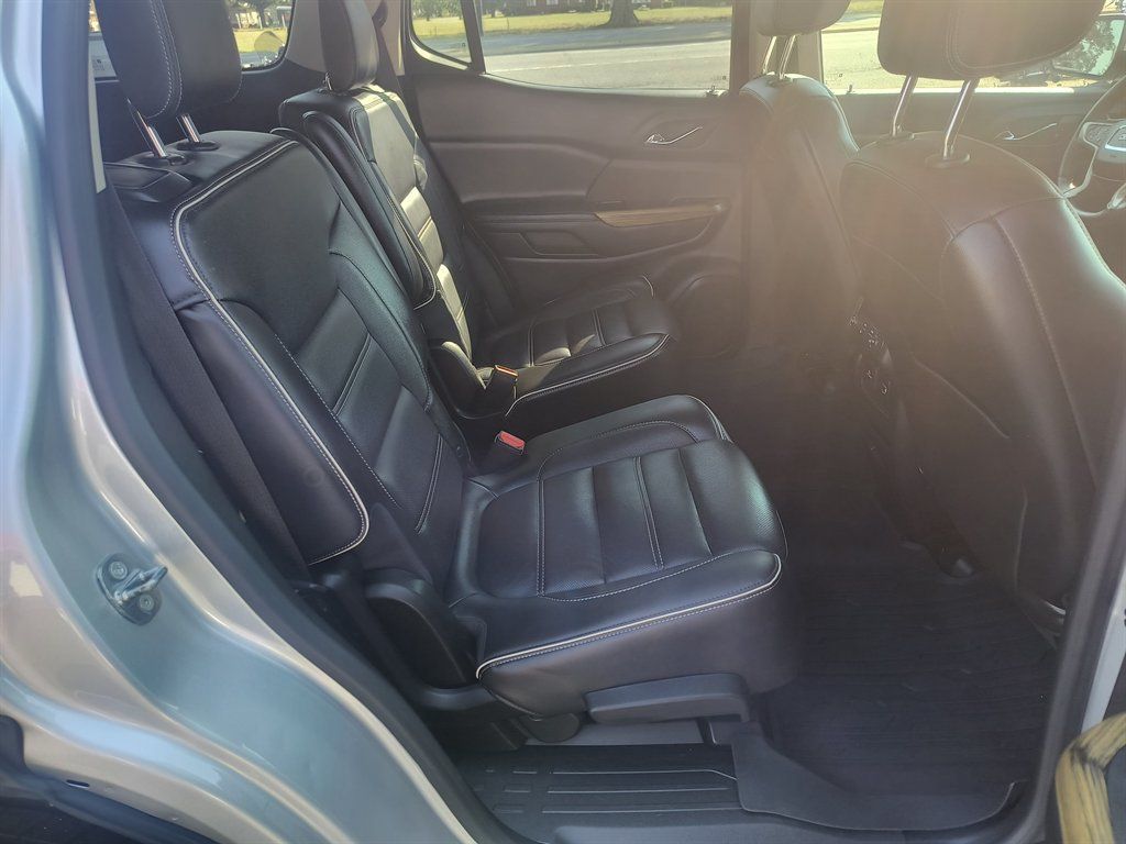 Used 2017 GMC Acadia Denali w/ Technology Package AWD/4WD image 27