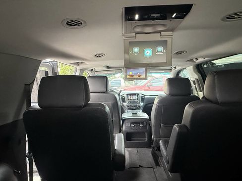 Used 2018 Chevrolet Suburban Premier RWD image 35