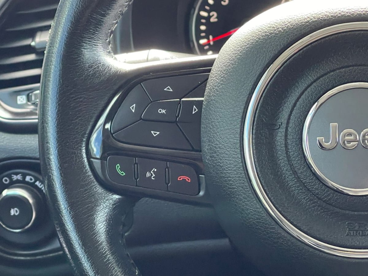 Used 2019 Jeep Renegade Altitude w/ Quick Order Package 2XM FWD image 27