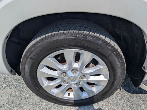 Used 2013 Toyota Sequoia Platinum RWD image 12
