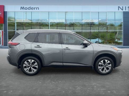 Certified 2021 Nissan Rogue SV w/ Premium Package image 4