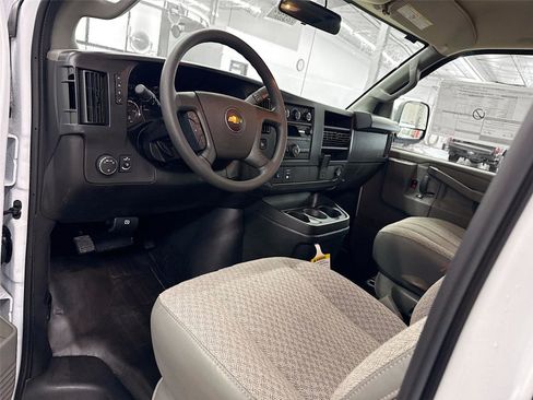 New 2026 Chevrolet Express 2500 w/ Driver Convenience Package image 4