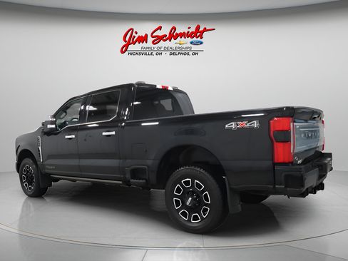 Used 2023 Ford F250 Platinum AWD/4WD image 4