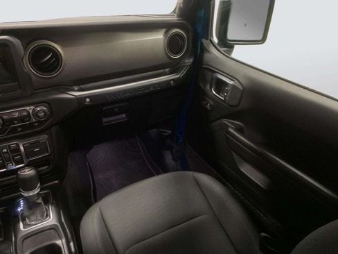 Used 2020 Jeep Wrangler Unlimited Sport S AWD/4WD image 24