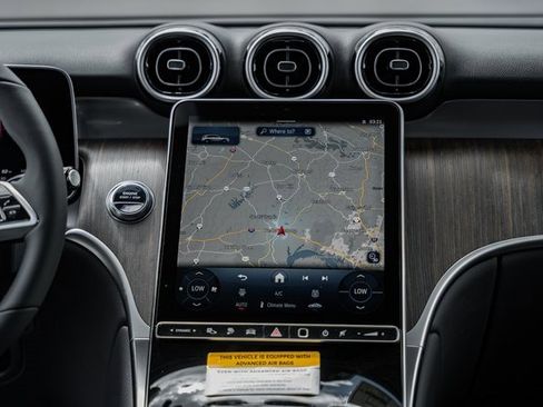 New 2025 Mercedes-Benz GLC 350e 4MATIC image 21