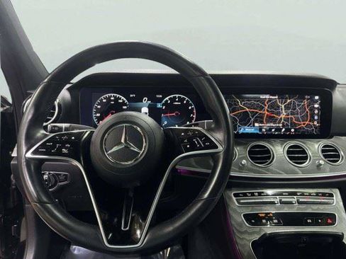 Used 2021 Mercedes-Benz E 350 4MATIC Sedan image 22