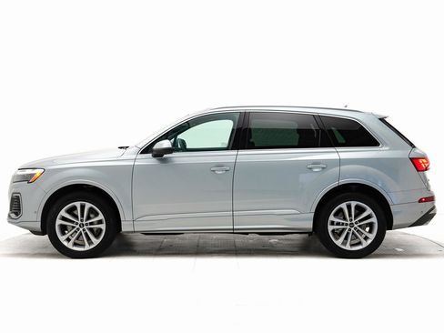 Certified 2025 Audi Q7 3.0T Premium Plus image 30