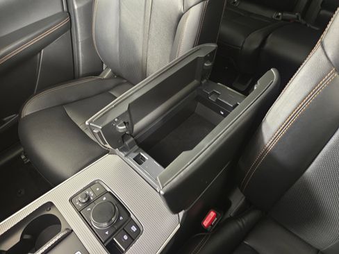 Used 2025 MAZDA CX-90 3.3 Turbo w/ Premium Sport Pkg image 28