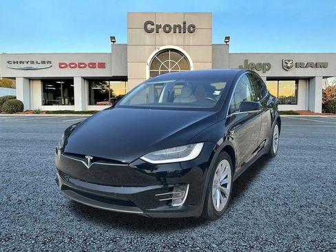 Used 2018 Tesla Model X 75D AWD/4WD image 7