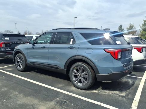Used 2026 Ford Explorer Active w/ Active Comfort Package AWD/4WD image 5