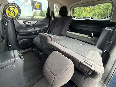 Used 2015 Nissan Rogue SV w/ SV Premium Package AWD/4WD image 15